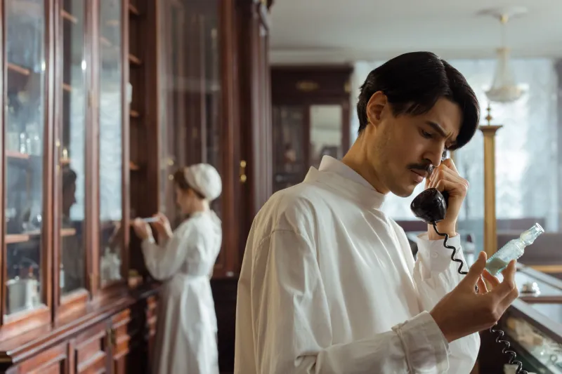 The Silent Gap Between Your Doctor and Your Pharmacist — And What It's Costing You